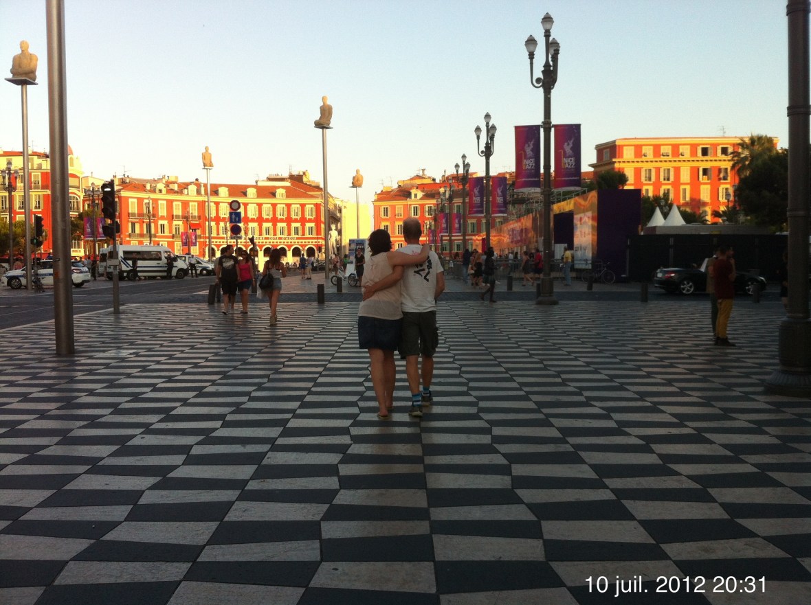 Nice Damier Place Masséna